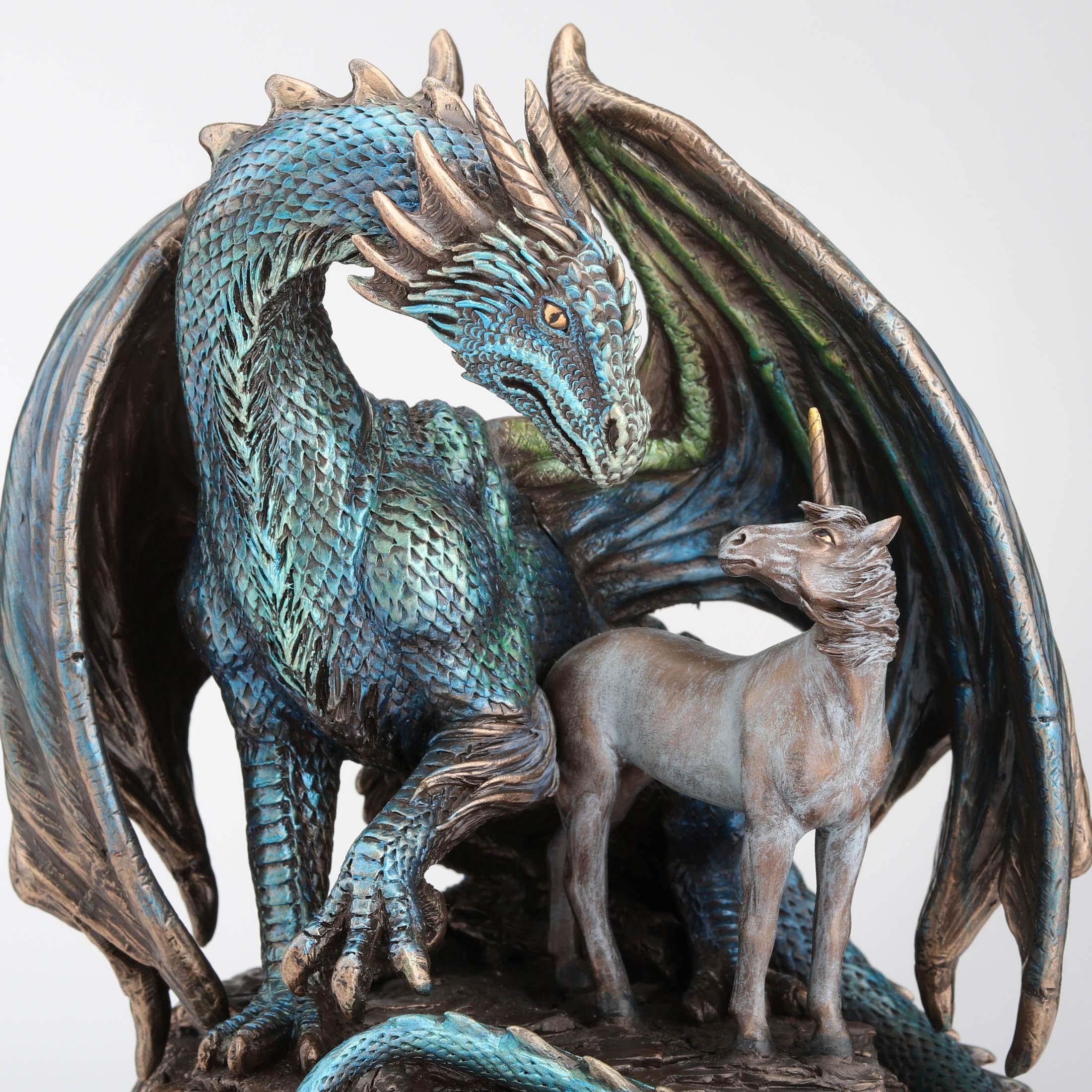 Protector Of Magick By Lisa Parker