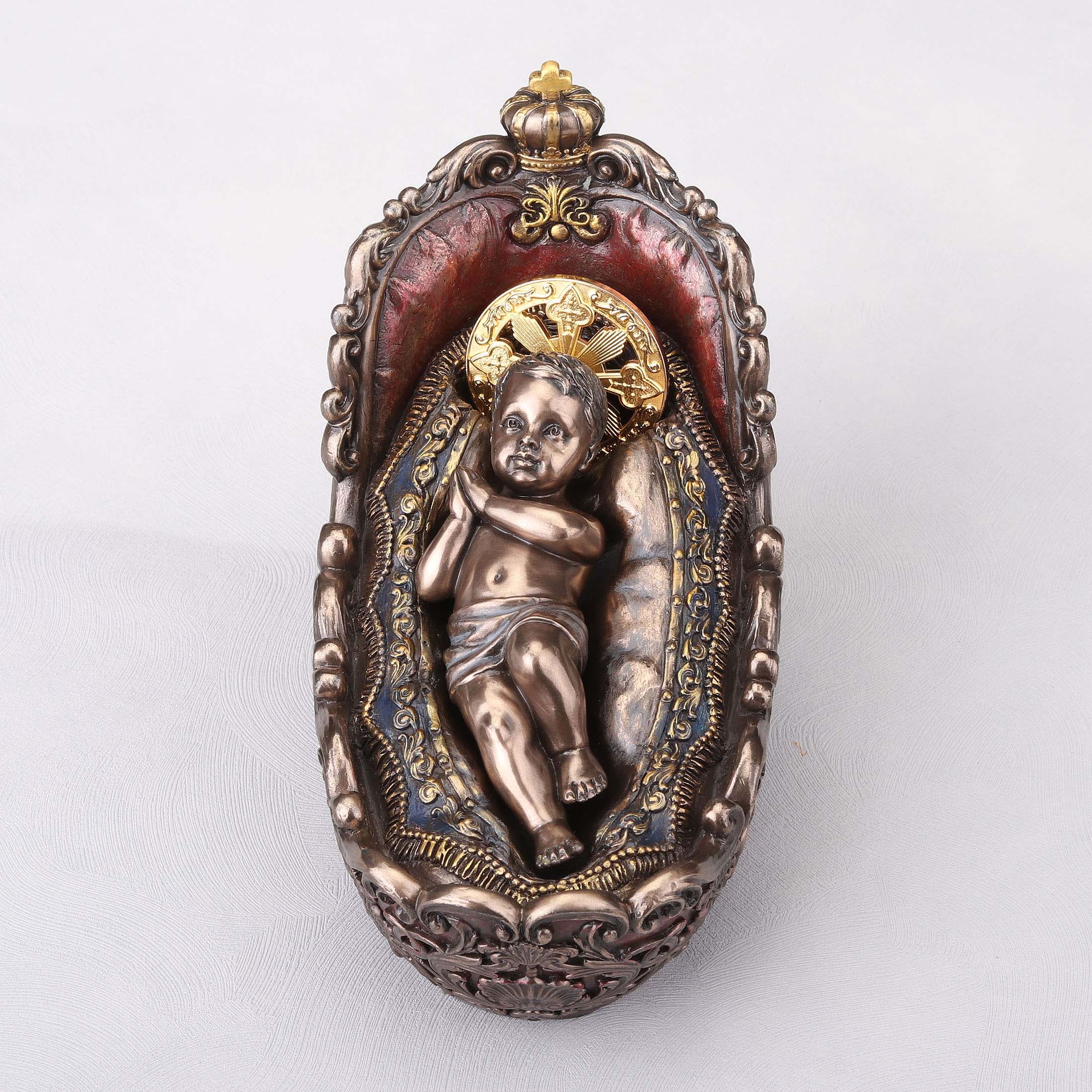 Infant Jesus Golden Halo And The Holy Manger