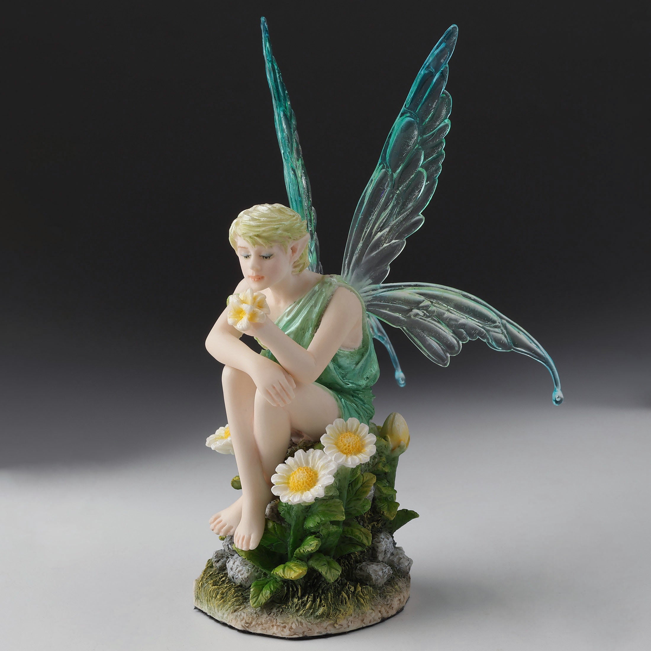 Sitting Daisy Fairy