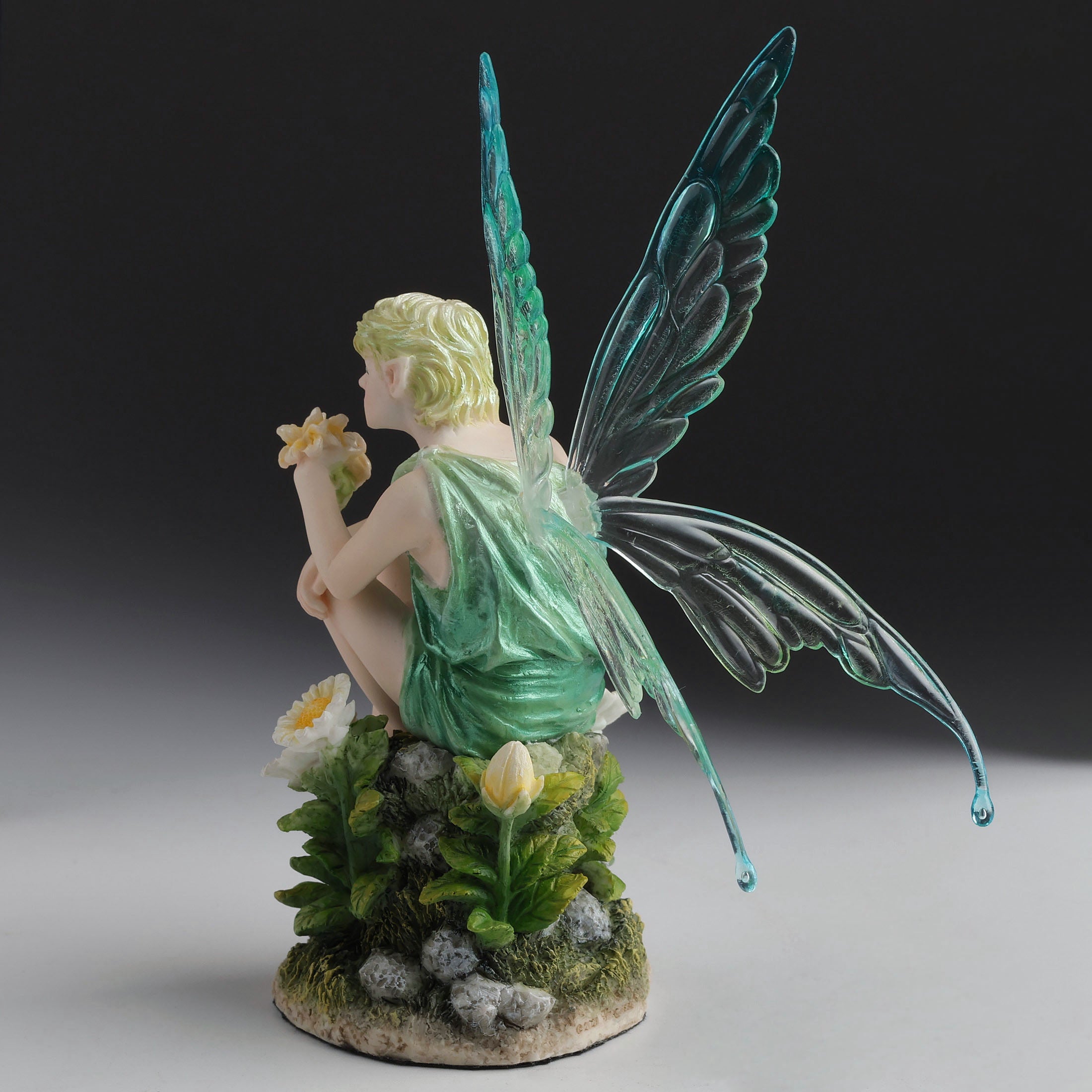 Sitting Daisy Fairy