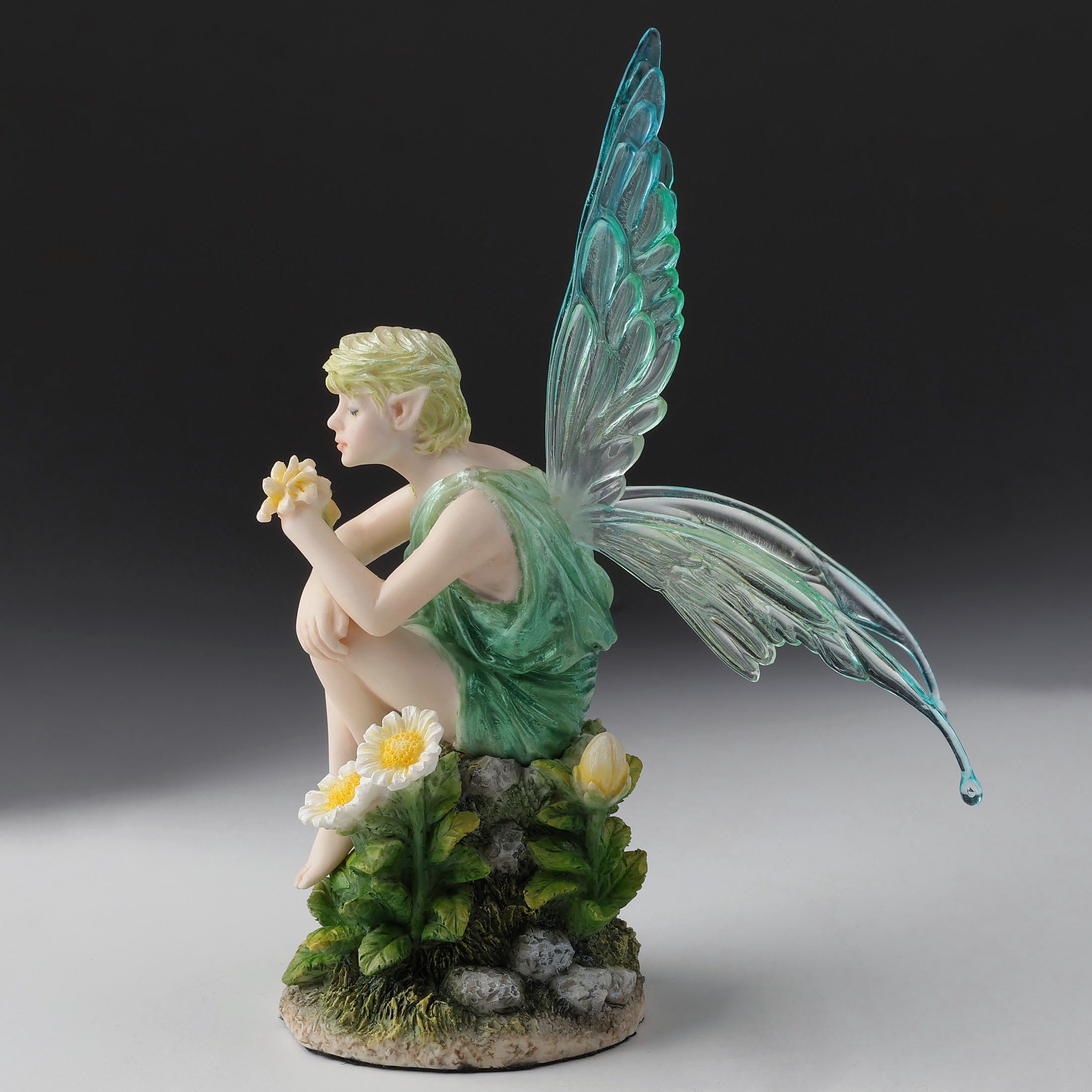 Sitting Daisy Fairy