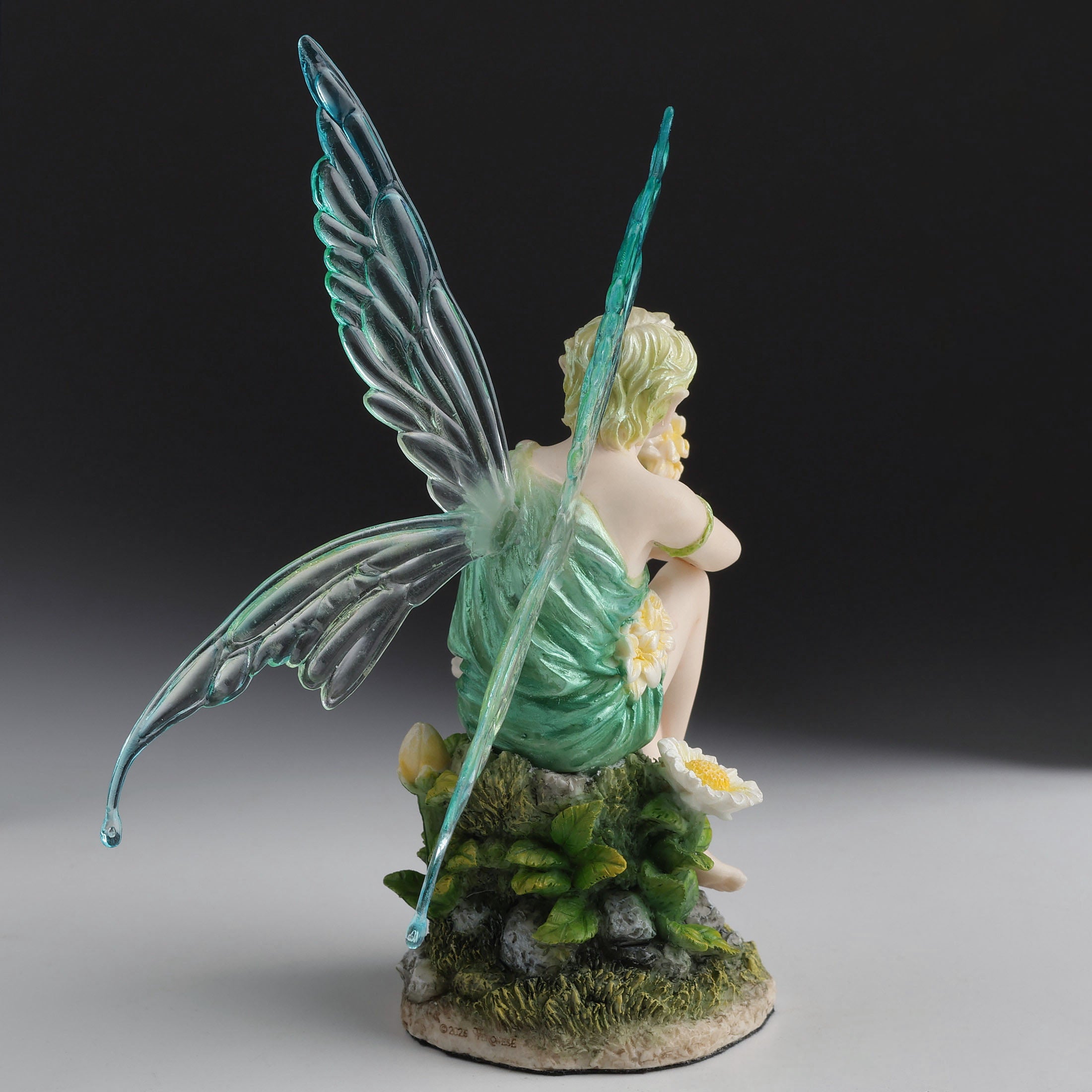 Sitting Daisy Fairy