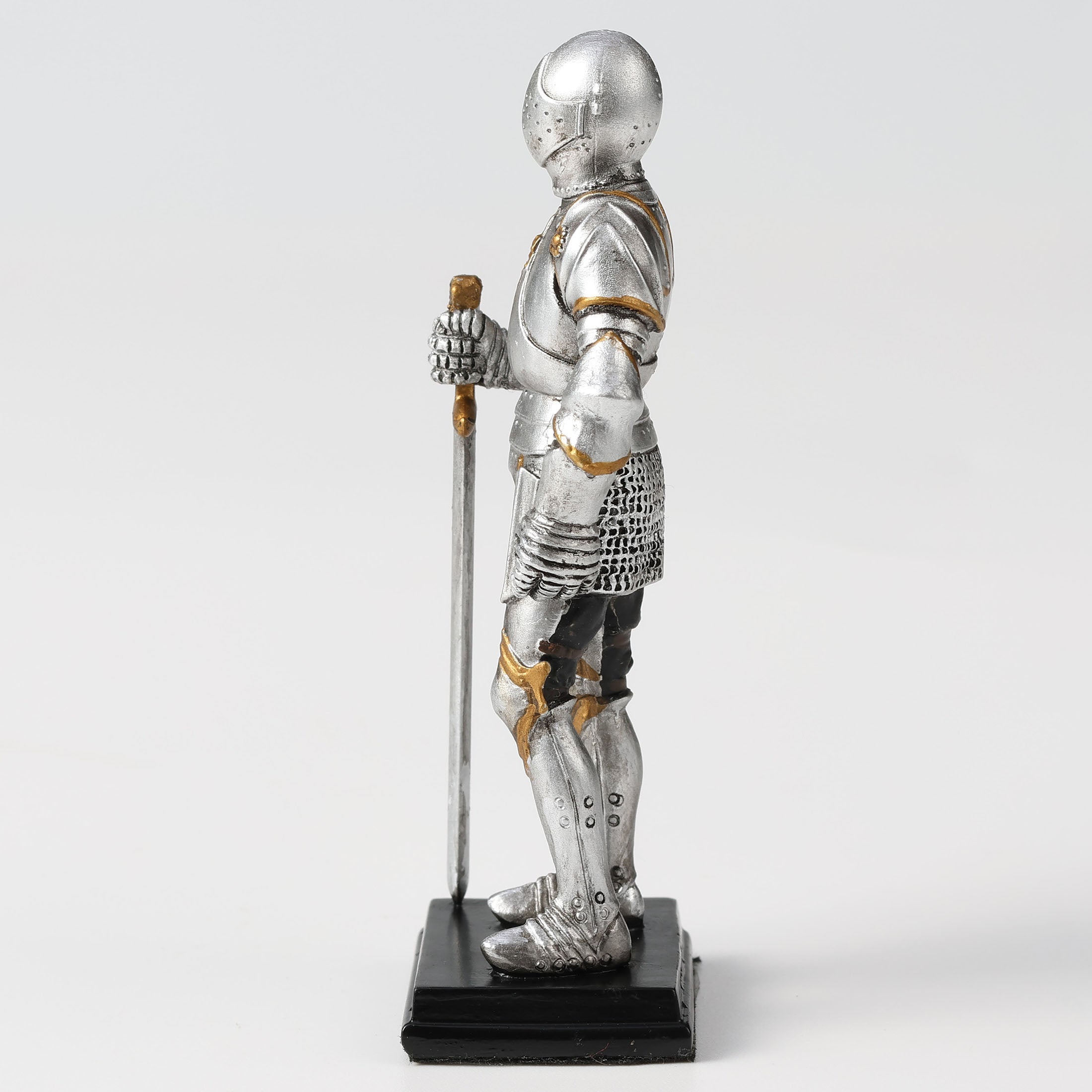 Medieval Knight Armor Sword Stance (Pack of 12)