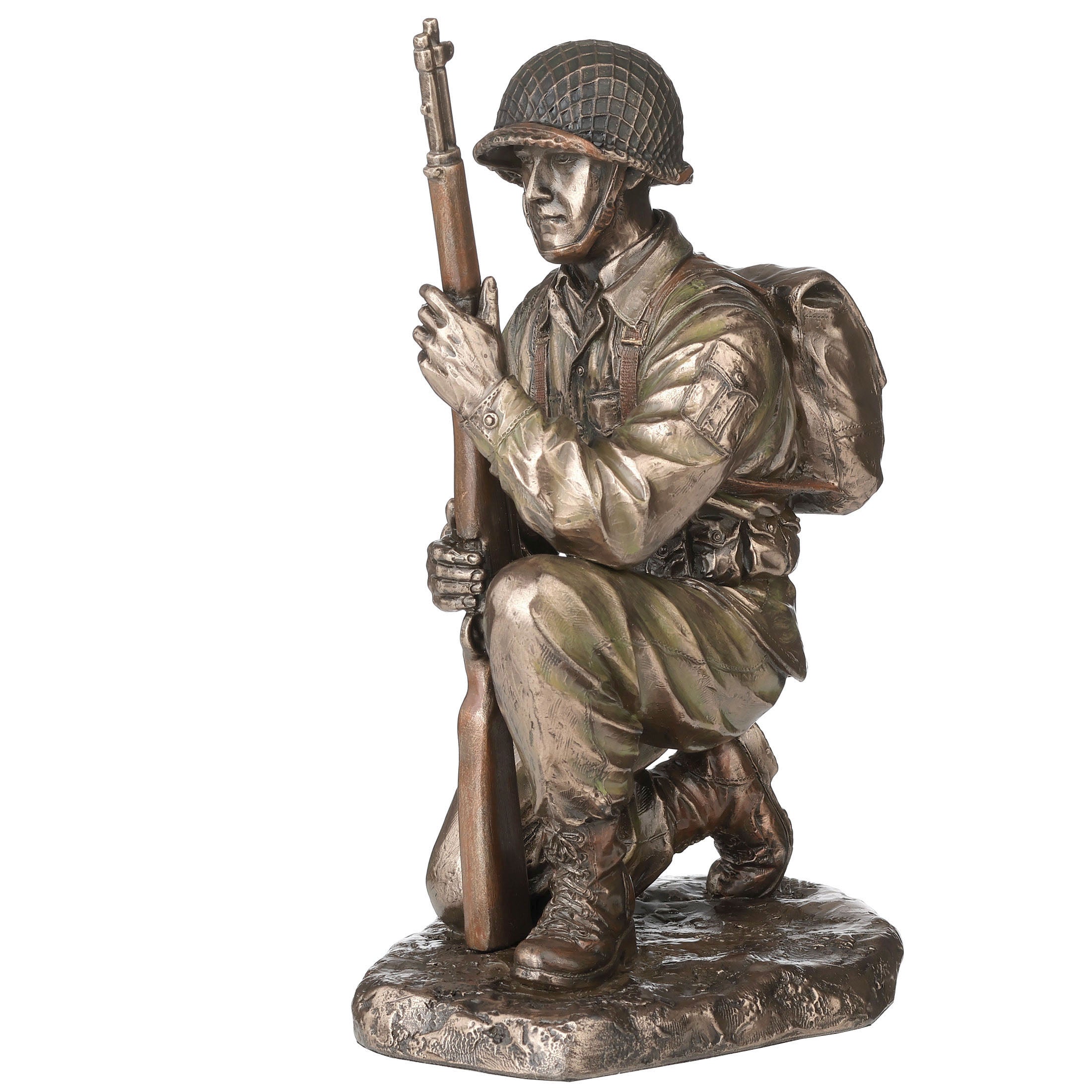 Us Army Kneeling Soldier Carrying Rifle