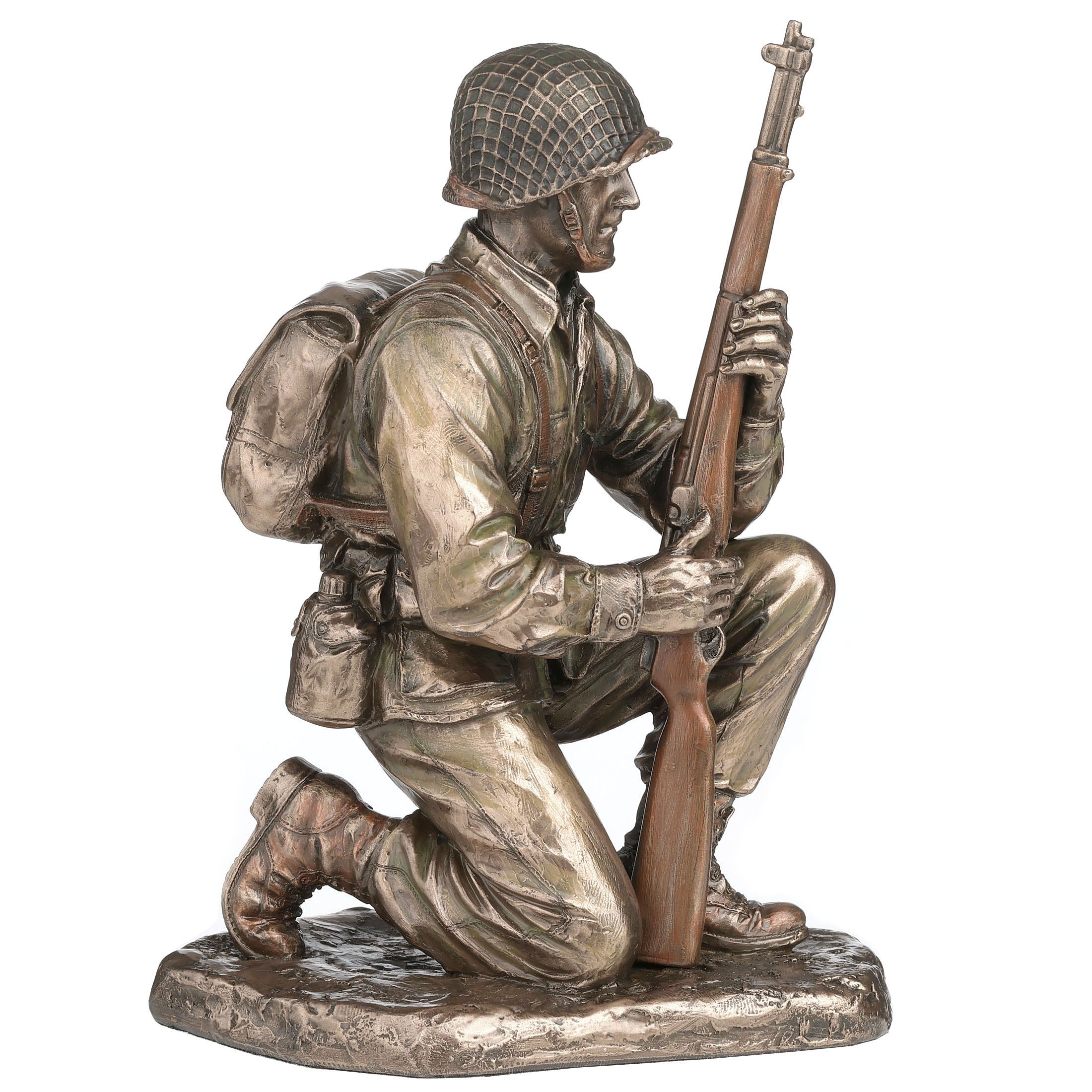 Us Army Kneeling Soldier Carrying Rifle