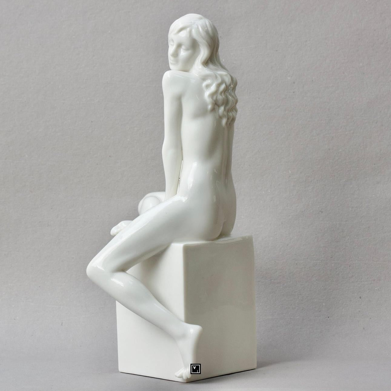 Woman standing on Bust | Busts | Home Decor | Handcrafted
