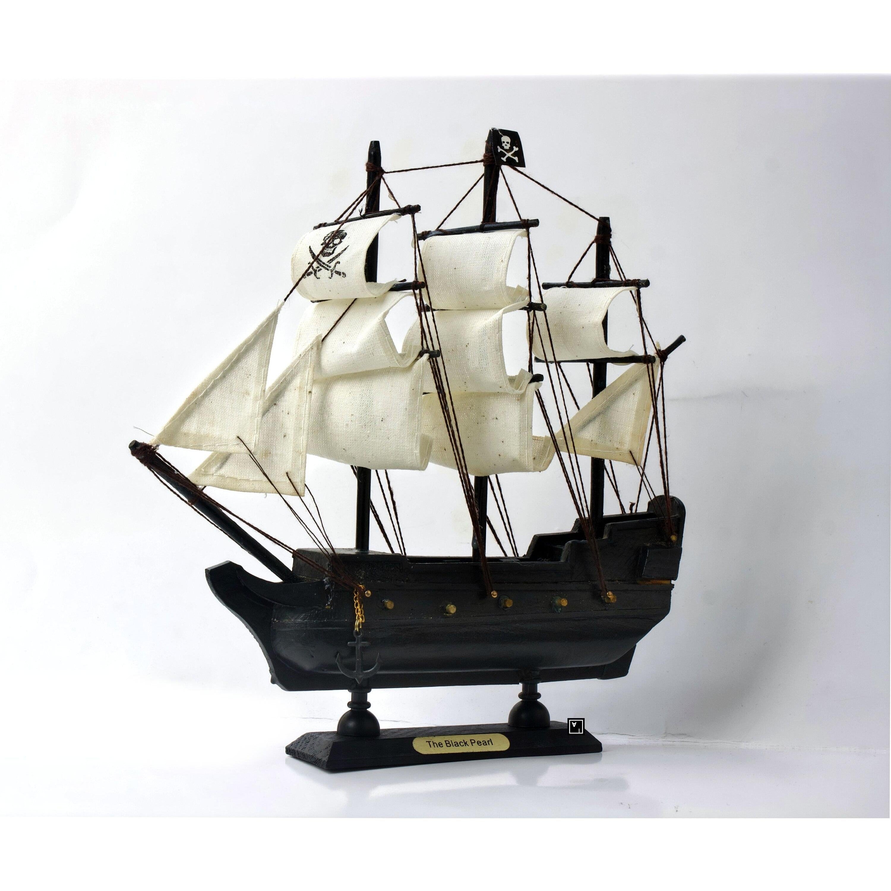 Wooden Pirate model Ship | Tin & Model Collectibles | Home Decor