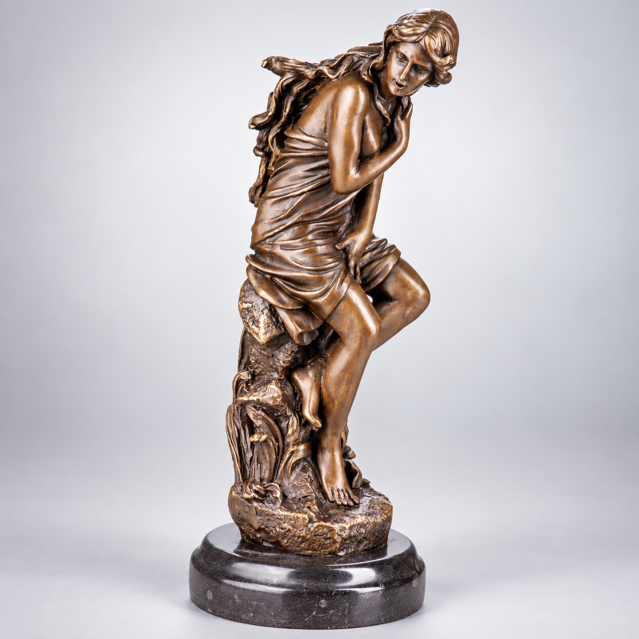 Woman Bronze Sculpture – Classic Female Figure