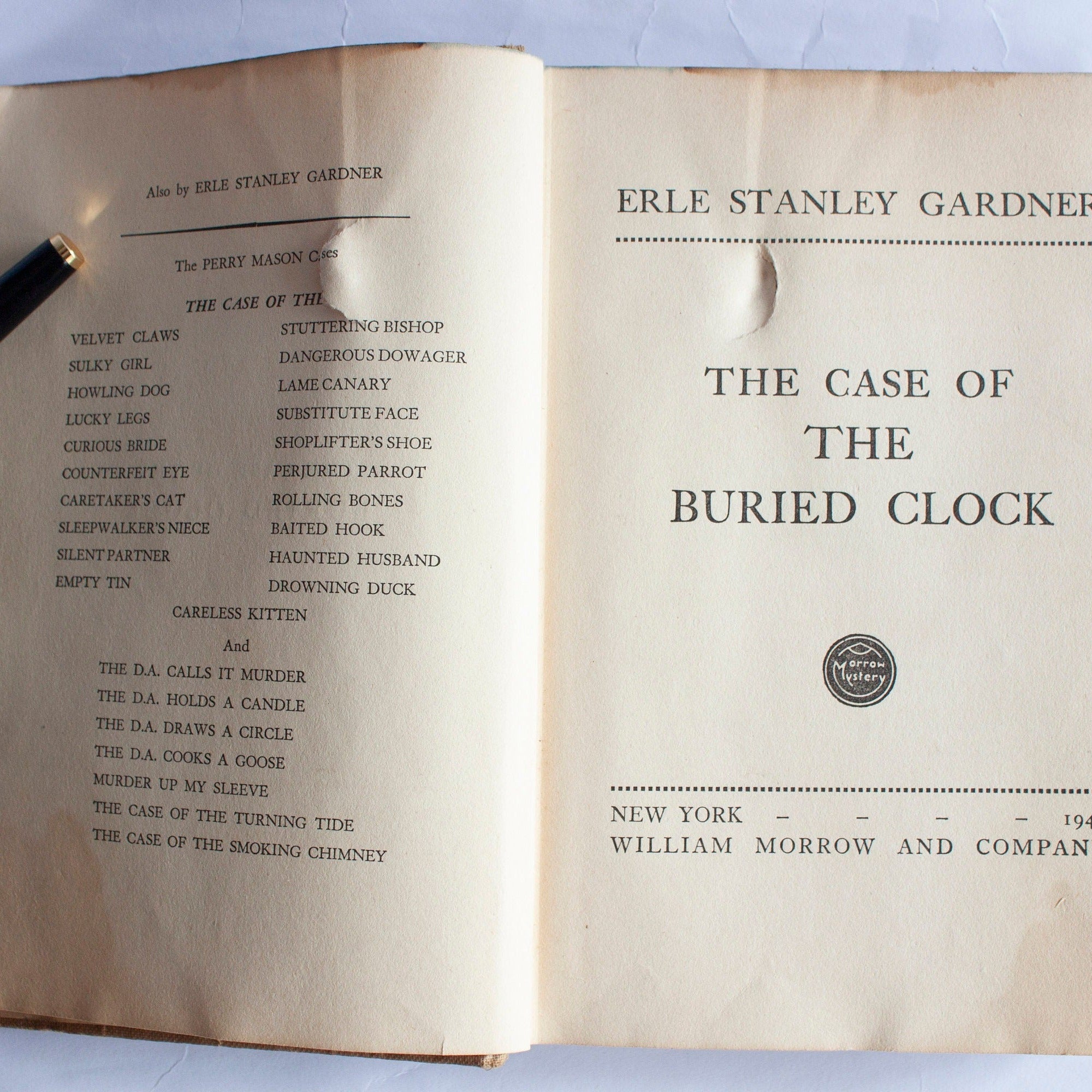 1943 Erle Stanley Gardner "The Case of The Buried Clock" First Edition Book