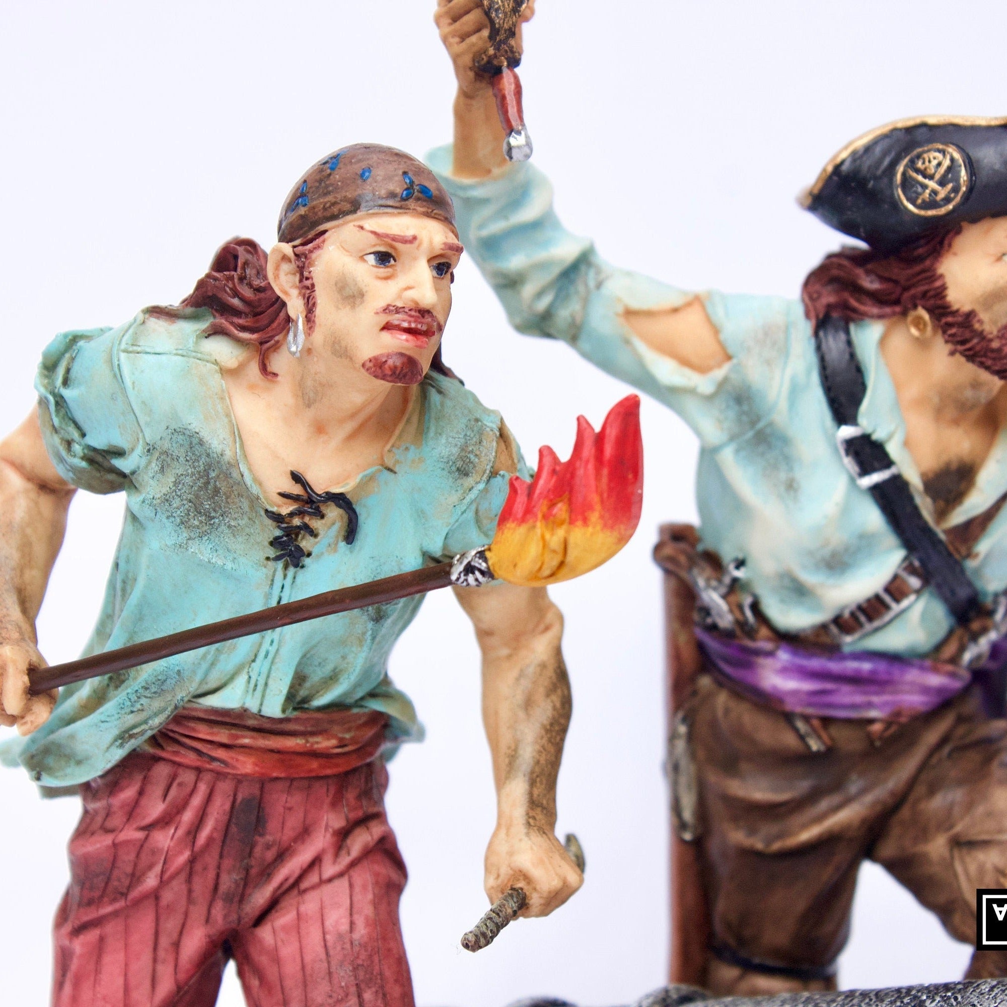 9.84 Inc Pirates with Cannon Ball Statue