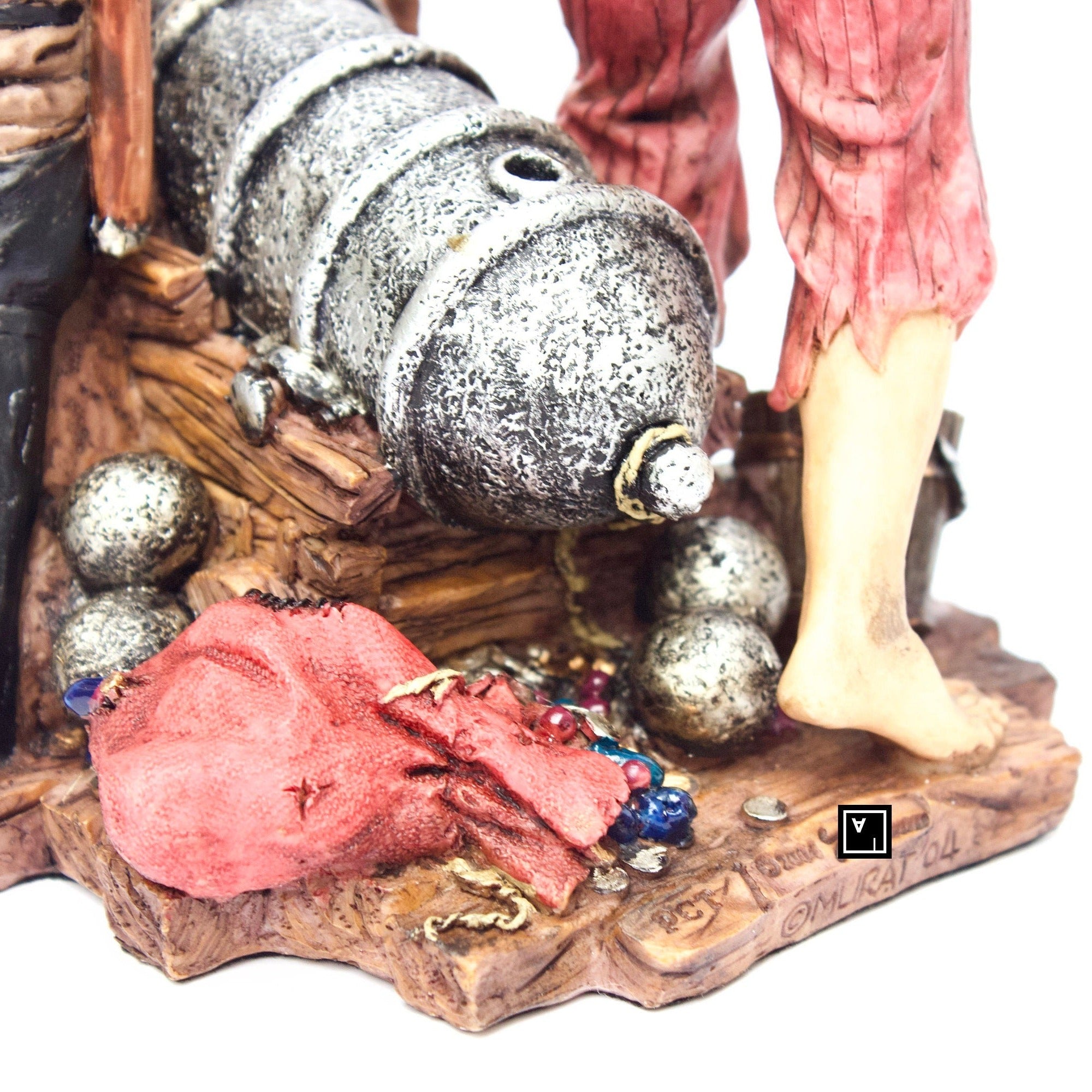 9.84 Inc Pirates with Cannon Ball Statue
