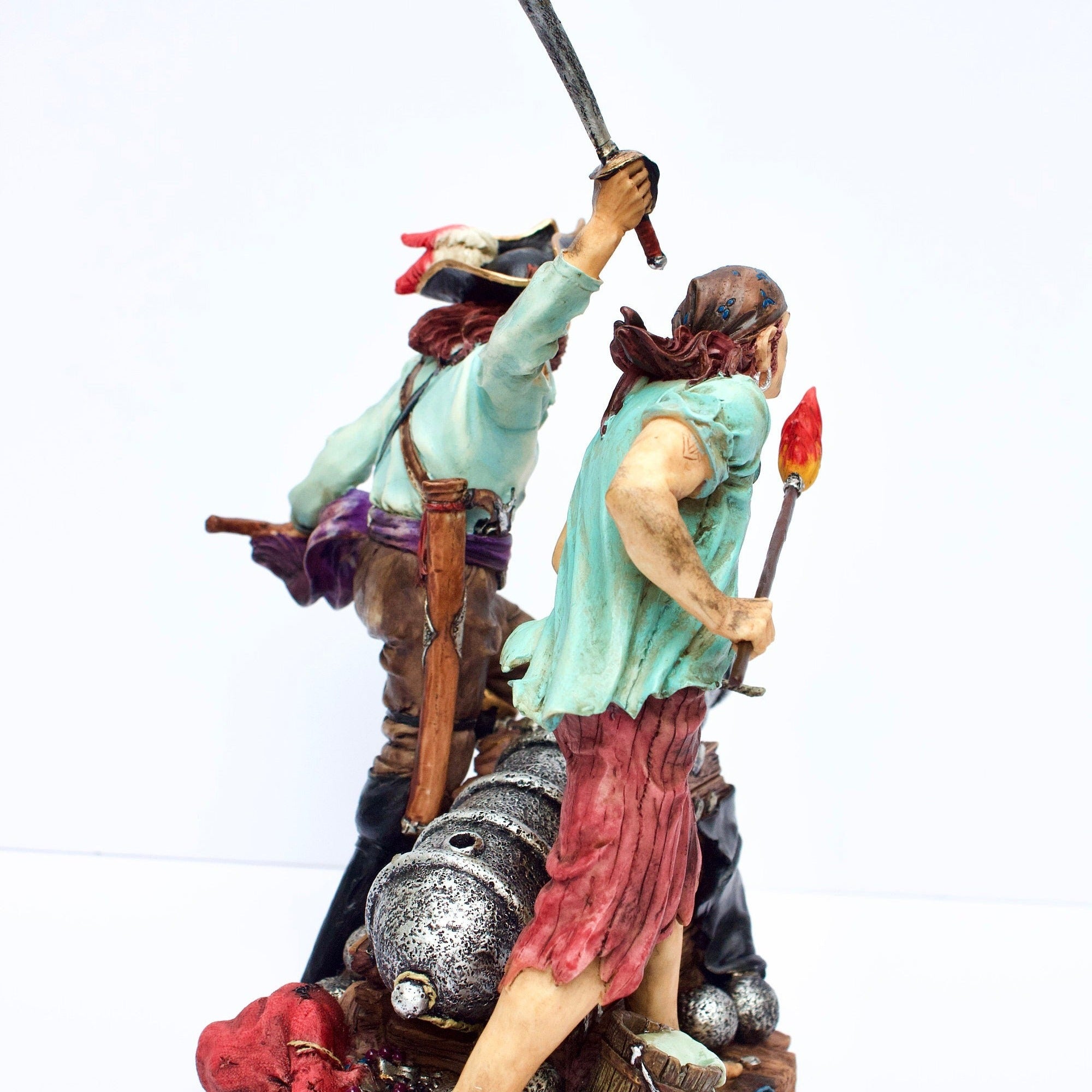9.84 Inc Pirates with Cannon Ball Statue