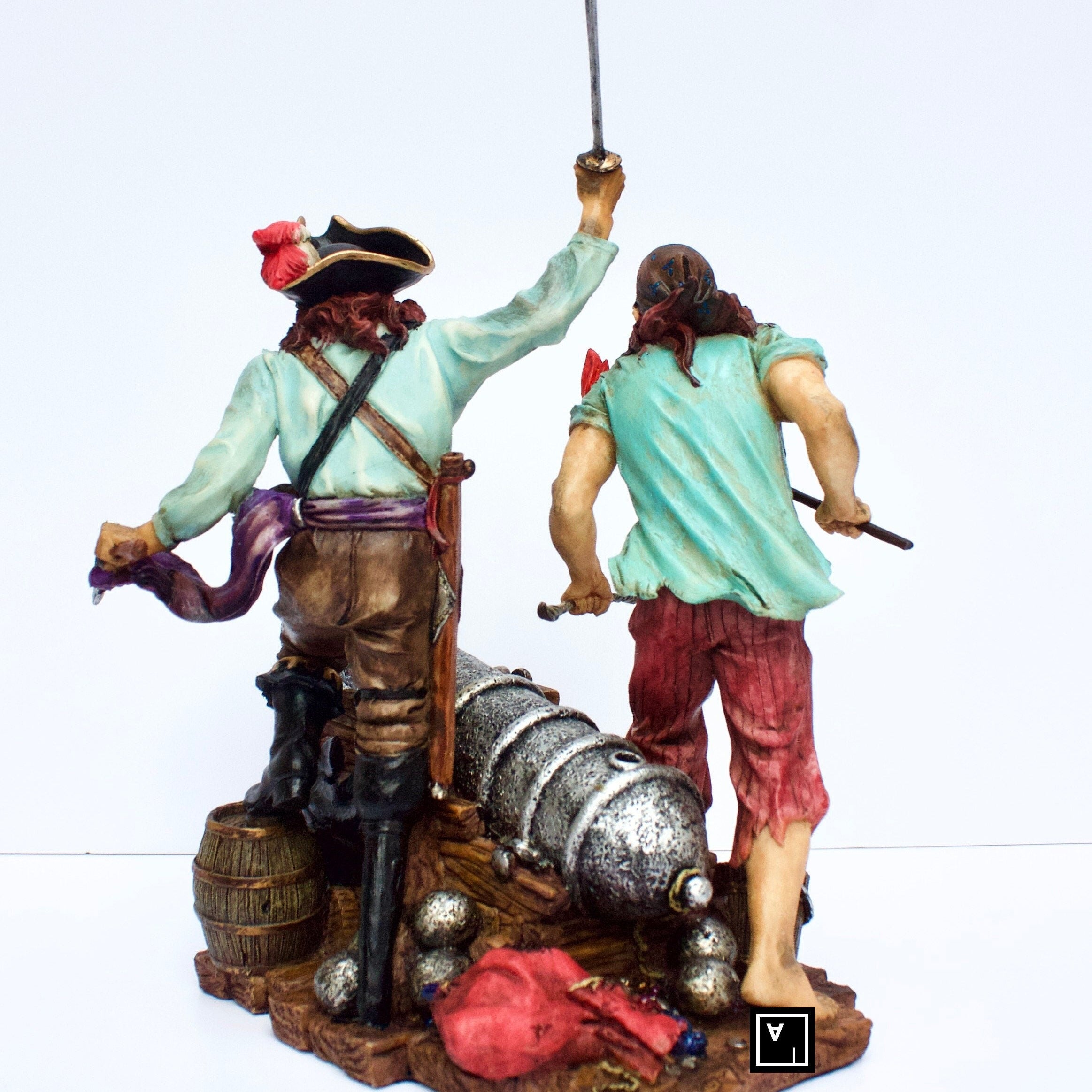 9.84 Inc Pirates with Cannon Ball Statue