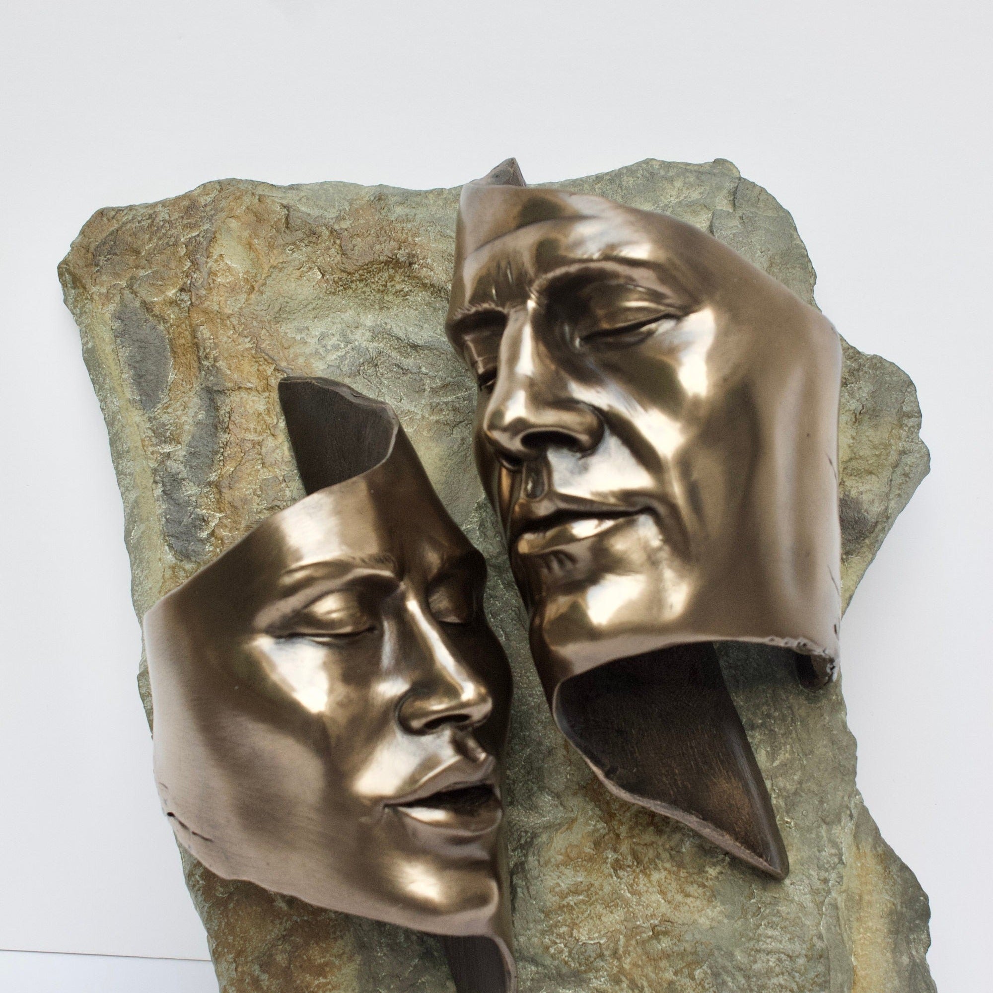 10.62 Inc Lovers Sculpture.