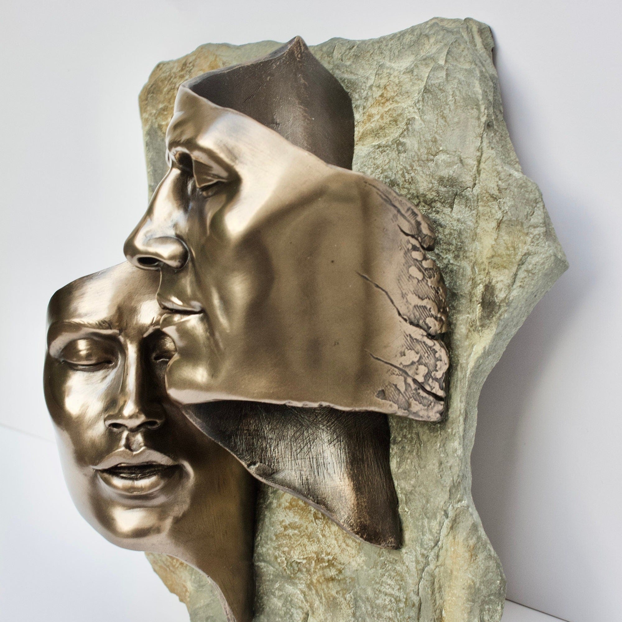 10.62 Inc Lovers Sculpture.