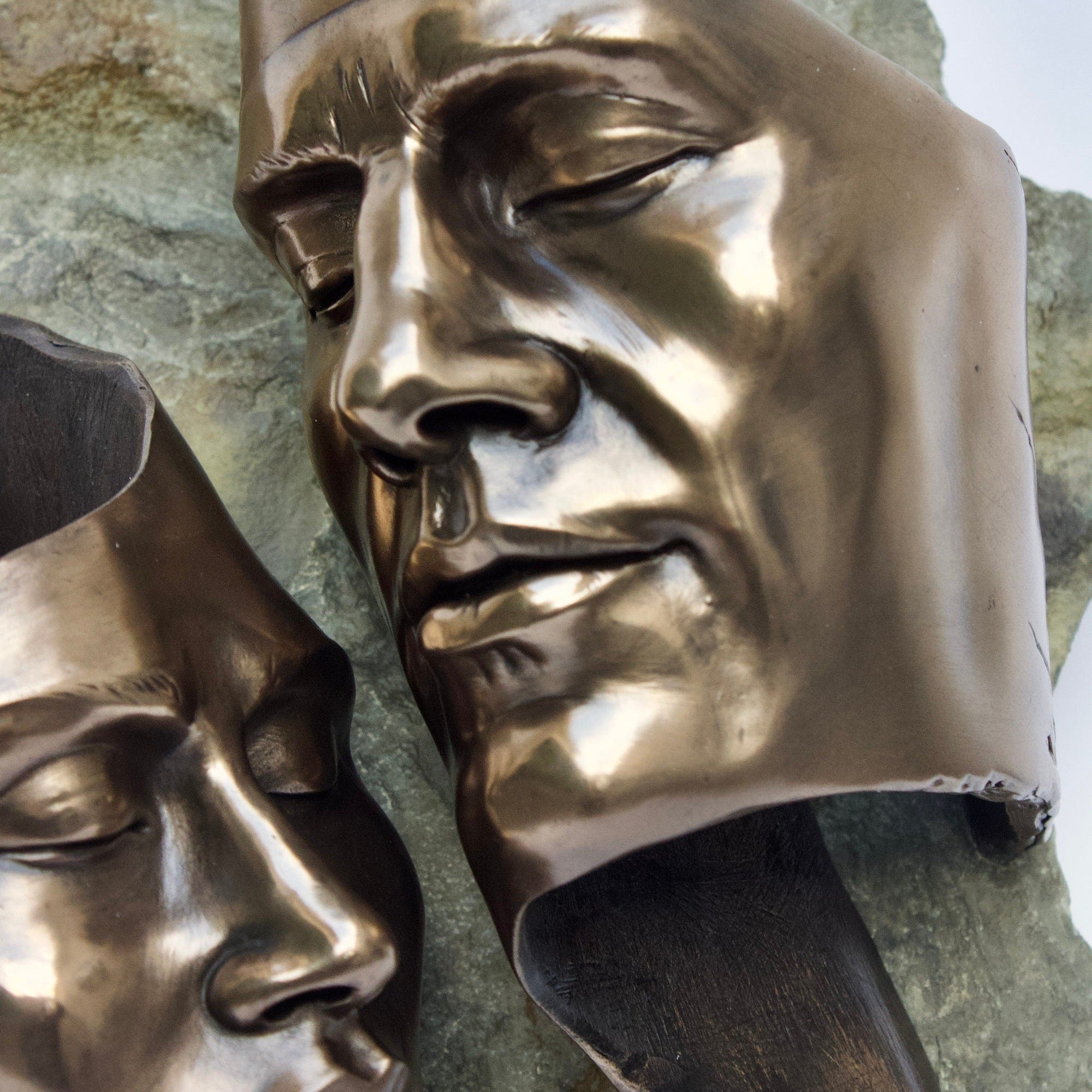 10.62 Inc Lovers Sculpture.
