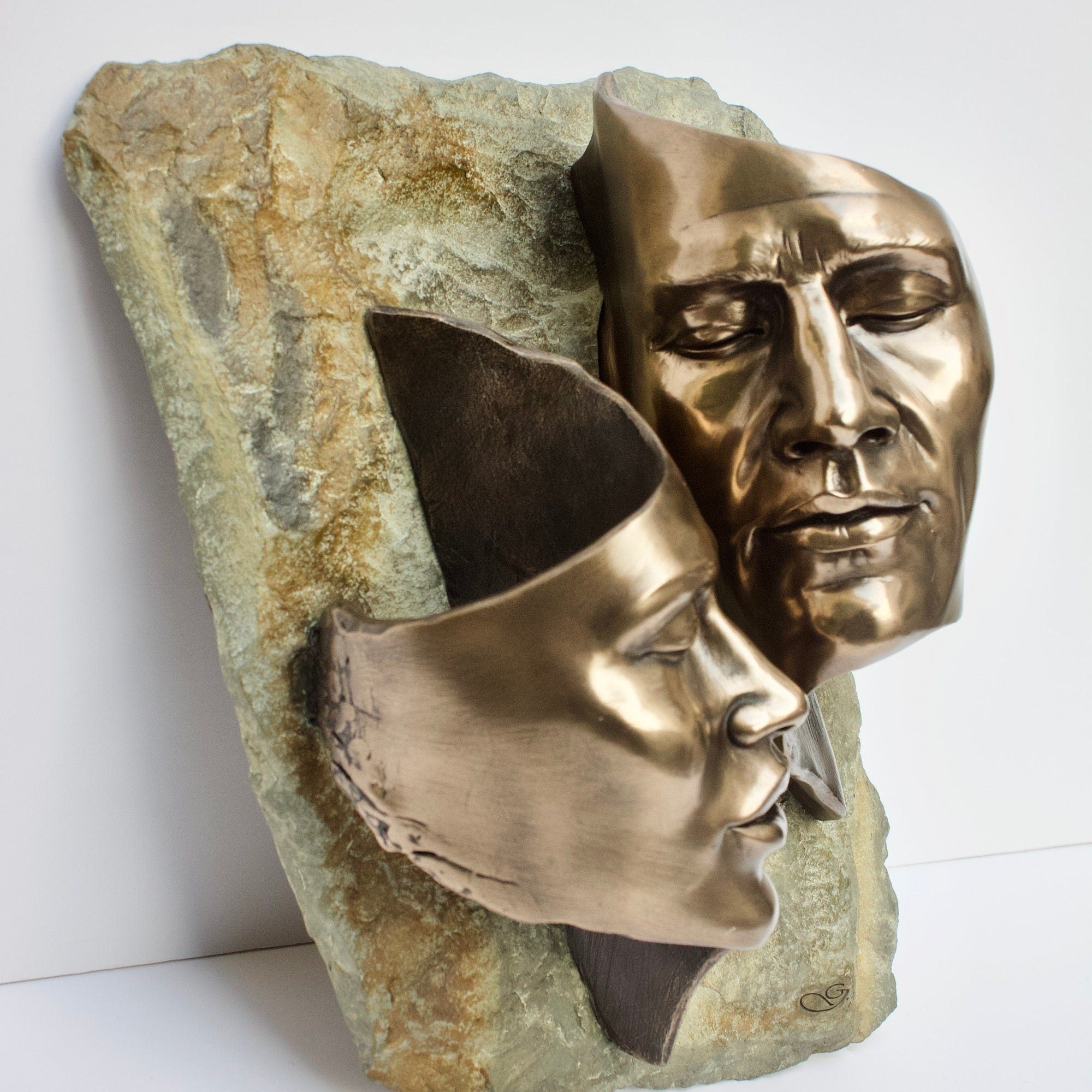 10.62 Inc Lovers Sculpture.