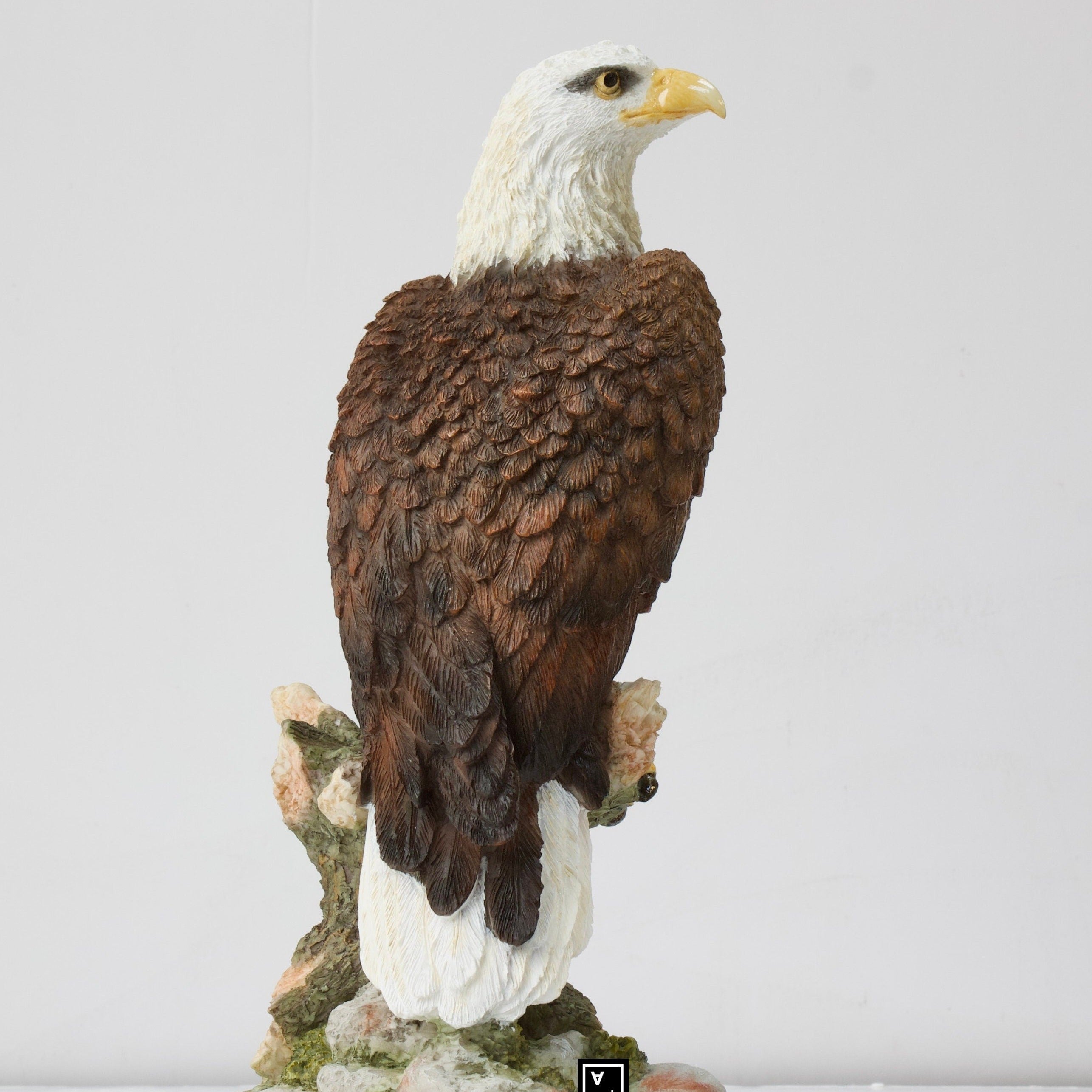 Handpainted Bald Eagle Resin Sculpture: Veronese Design