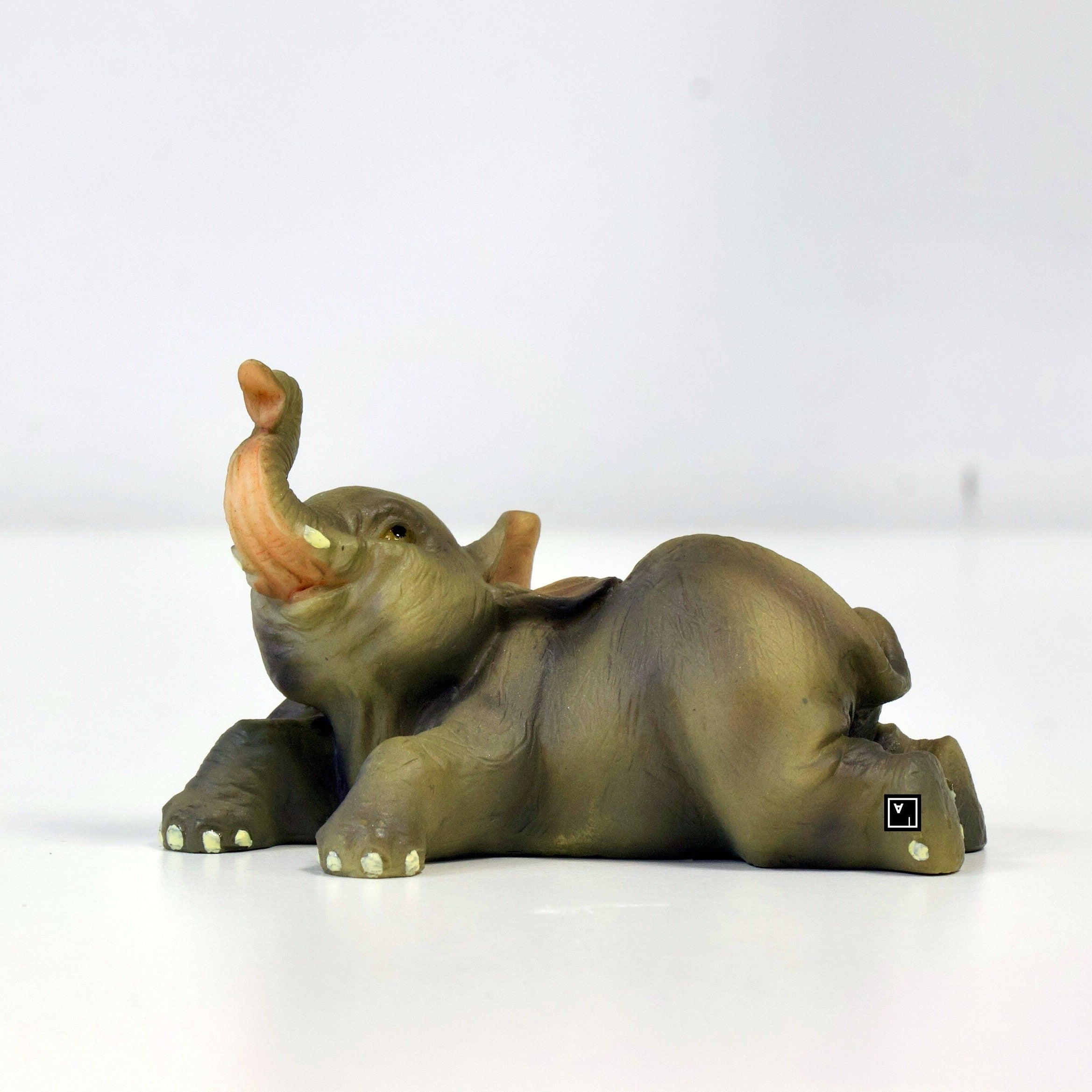 Seven Pieces Baby Elephant Figurine. Good Luck baby Elephants