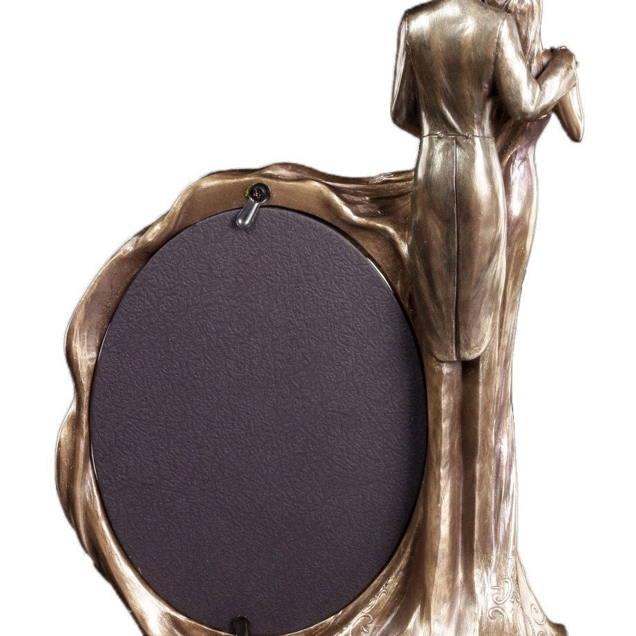 Picture Frame Couple in Love