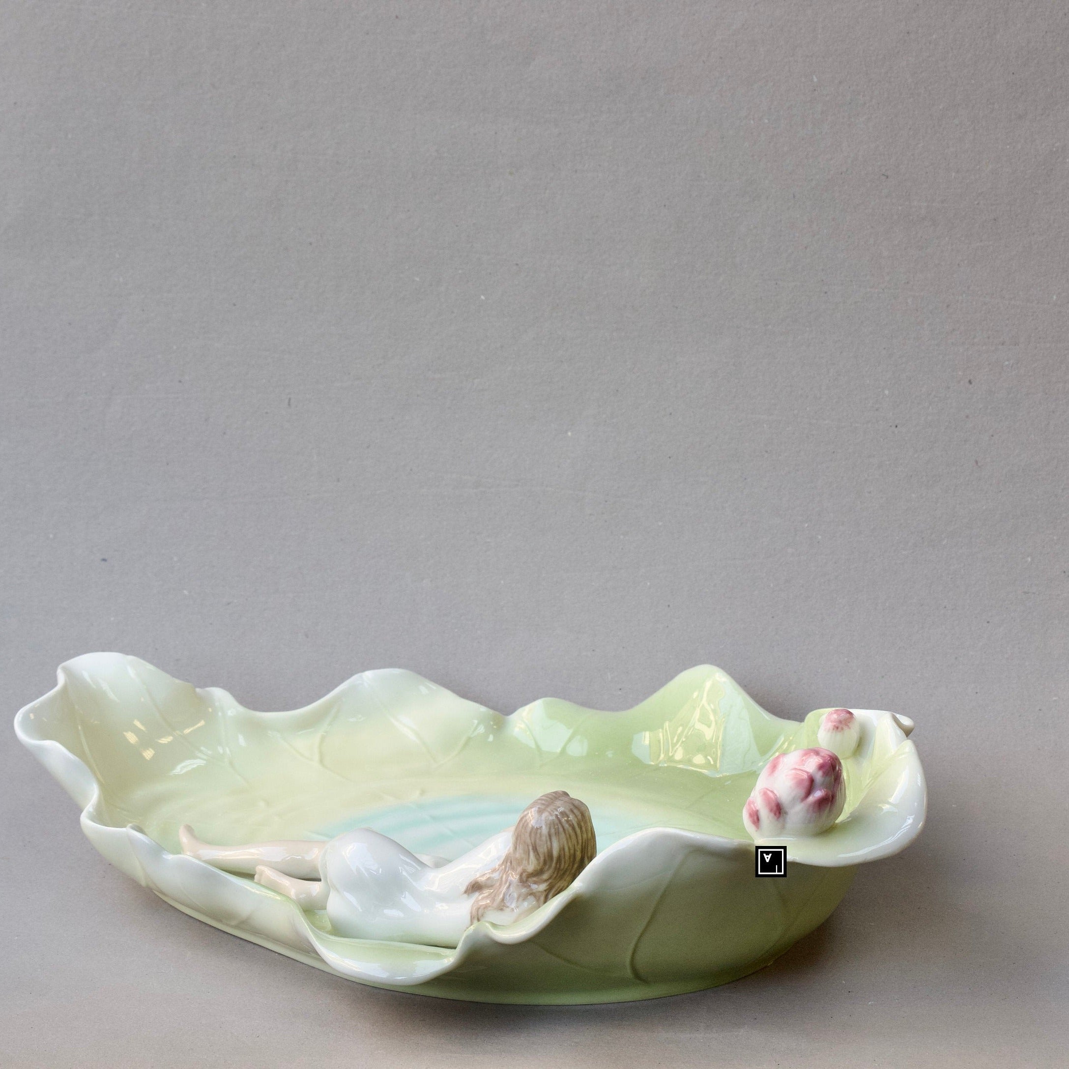 Maiden on Lotus Leaf Porcelain Tray