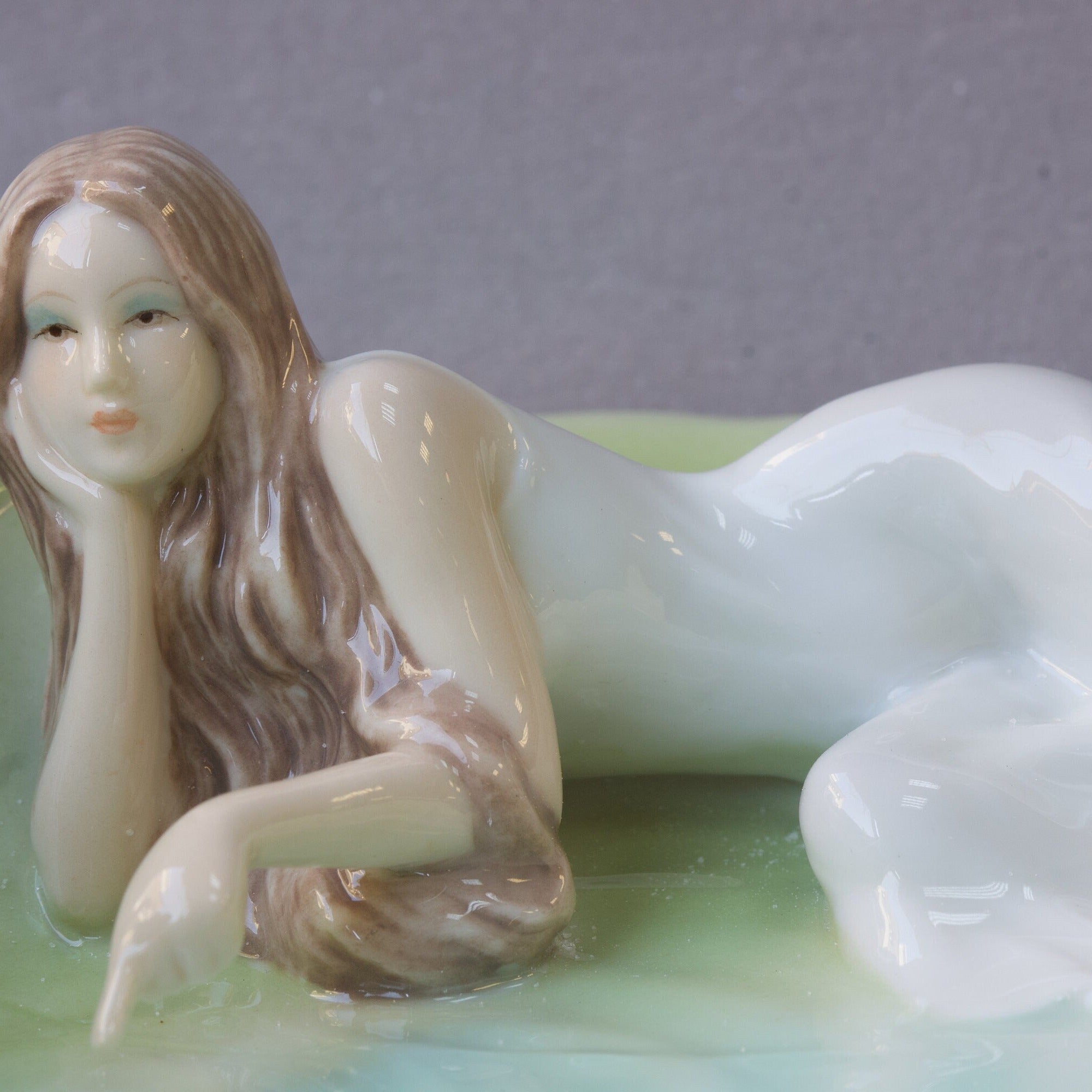 Maiden on Lotus Leaf Porcelain Tray