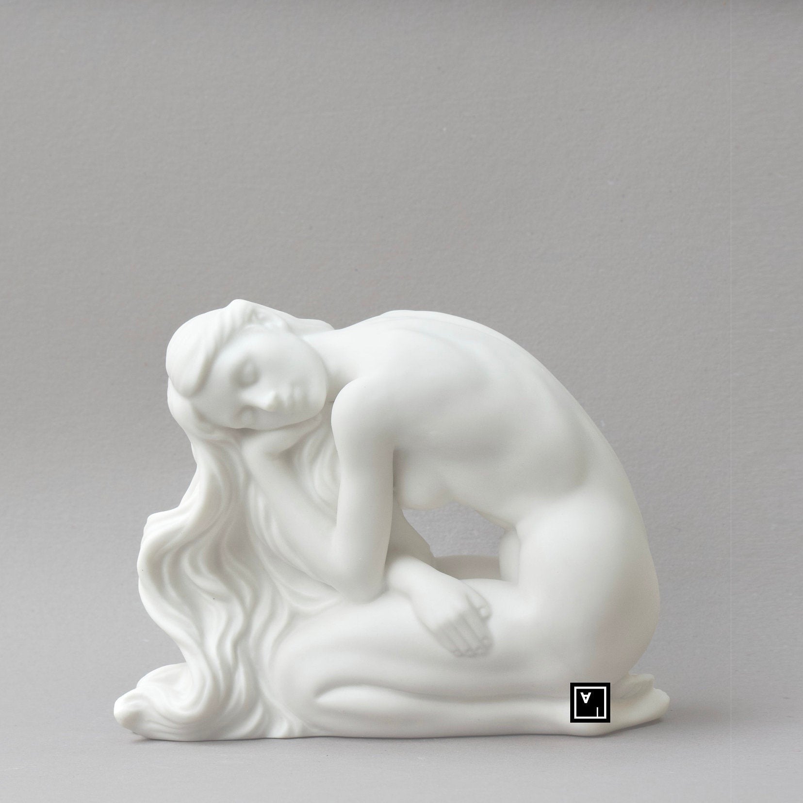 Fine Porcelain Nude Woman Sculpture, Matt Finish