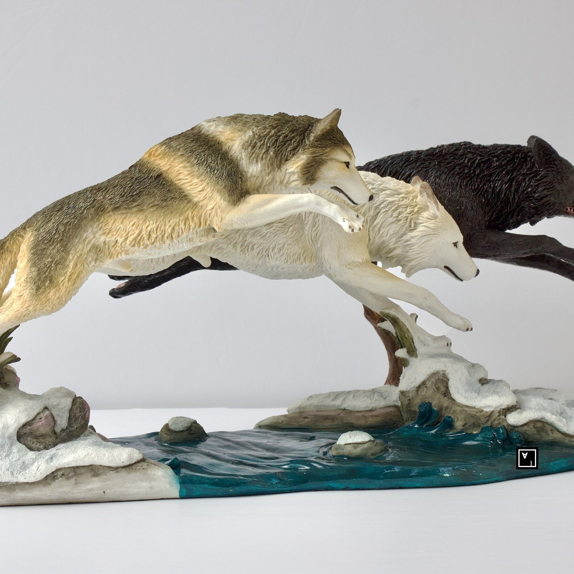 Wolf Pack Statue