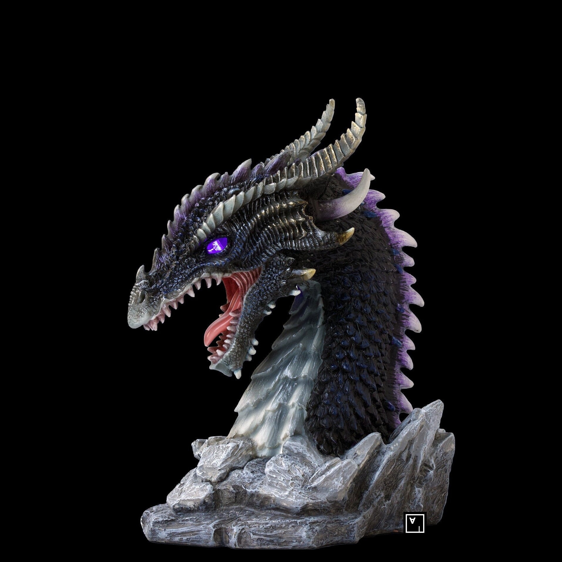 Horned Obsidian Dragon Bust (Led)
