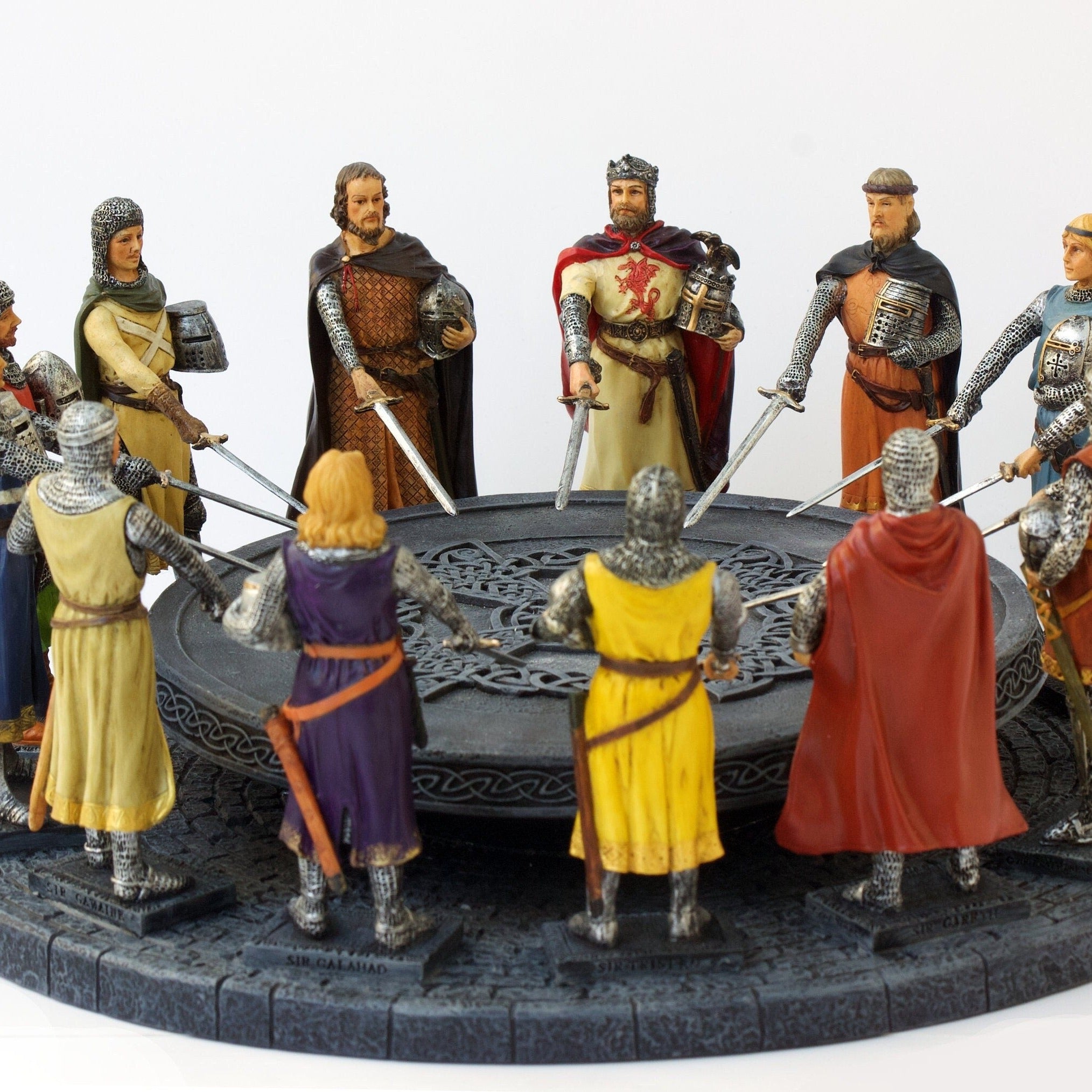 King Arthur with 12 Knights of the Round Table Statue