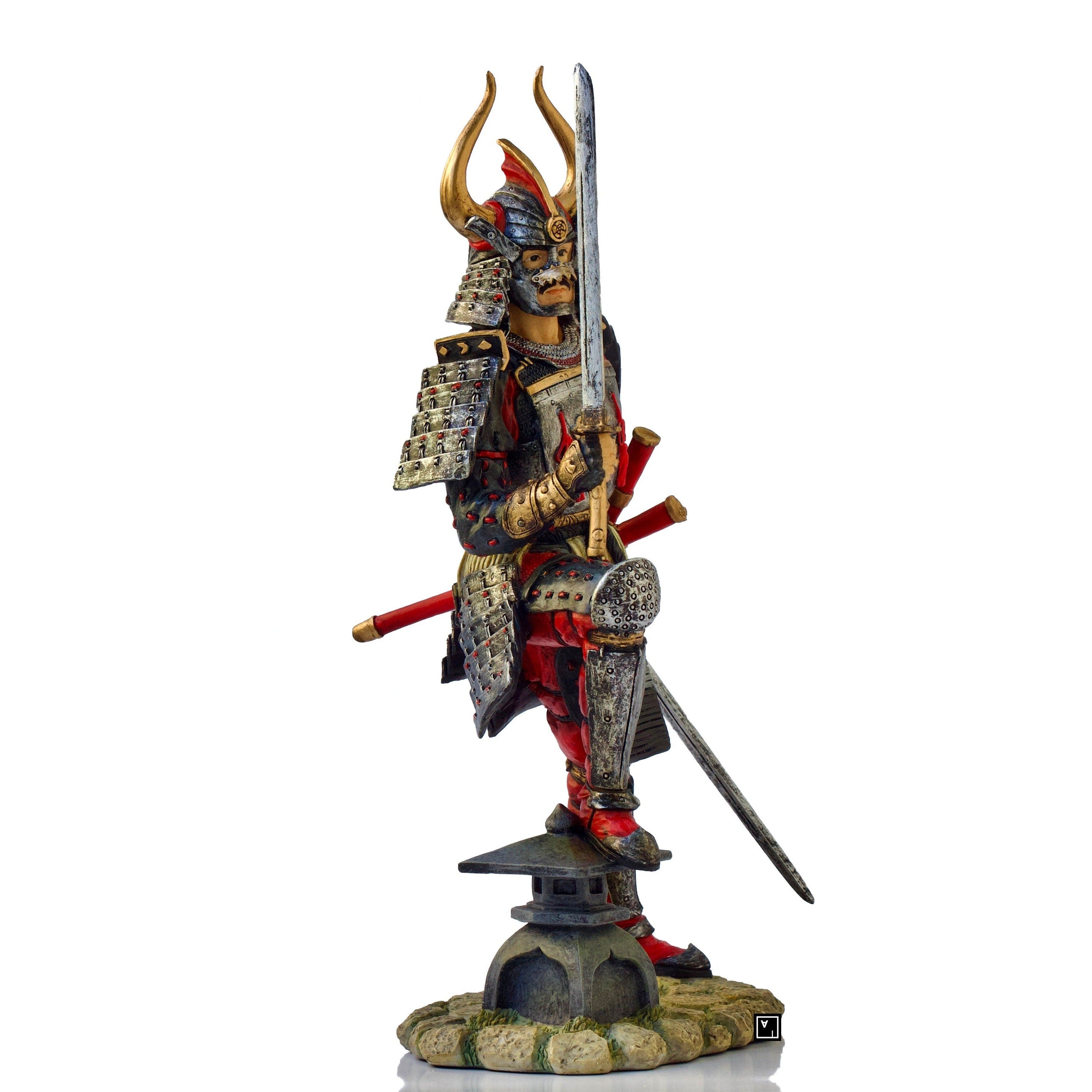 Oda Nobunaga Samurai Statue: 10-Inch Resin Sculpture with Katanas