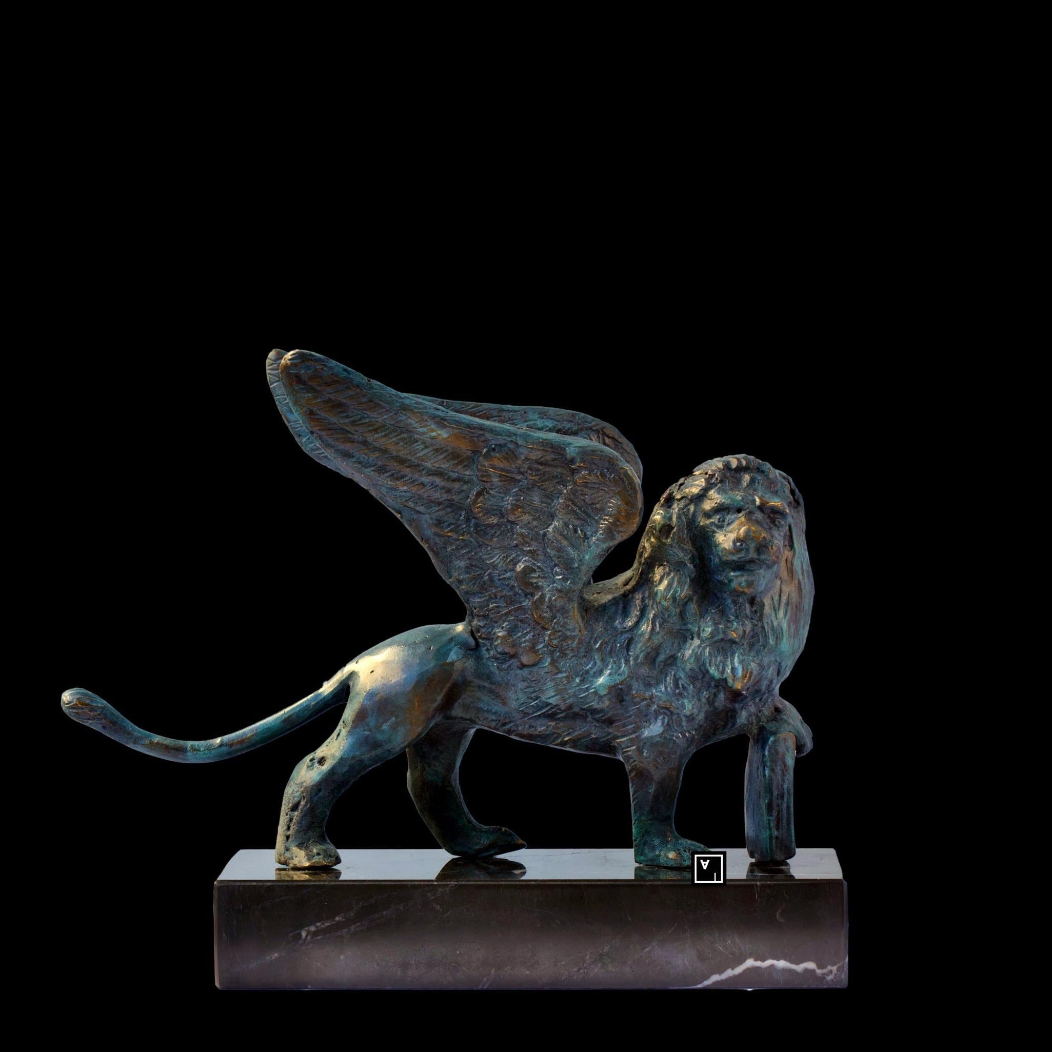Bronze Winged Lion Sculpture: Saint Mark Lion Figurine