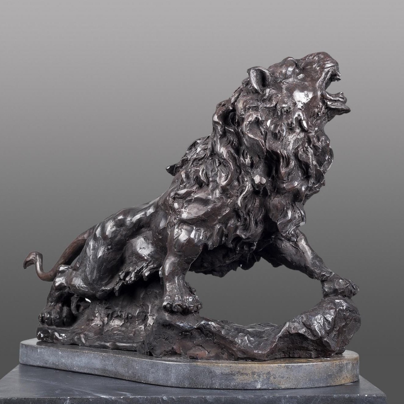Large Bronze Lion Sculpture: Office Home Decor Centerpiece (22.44 Inches)