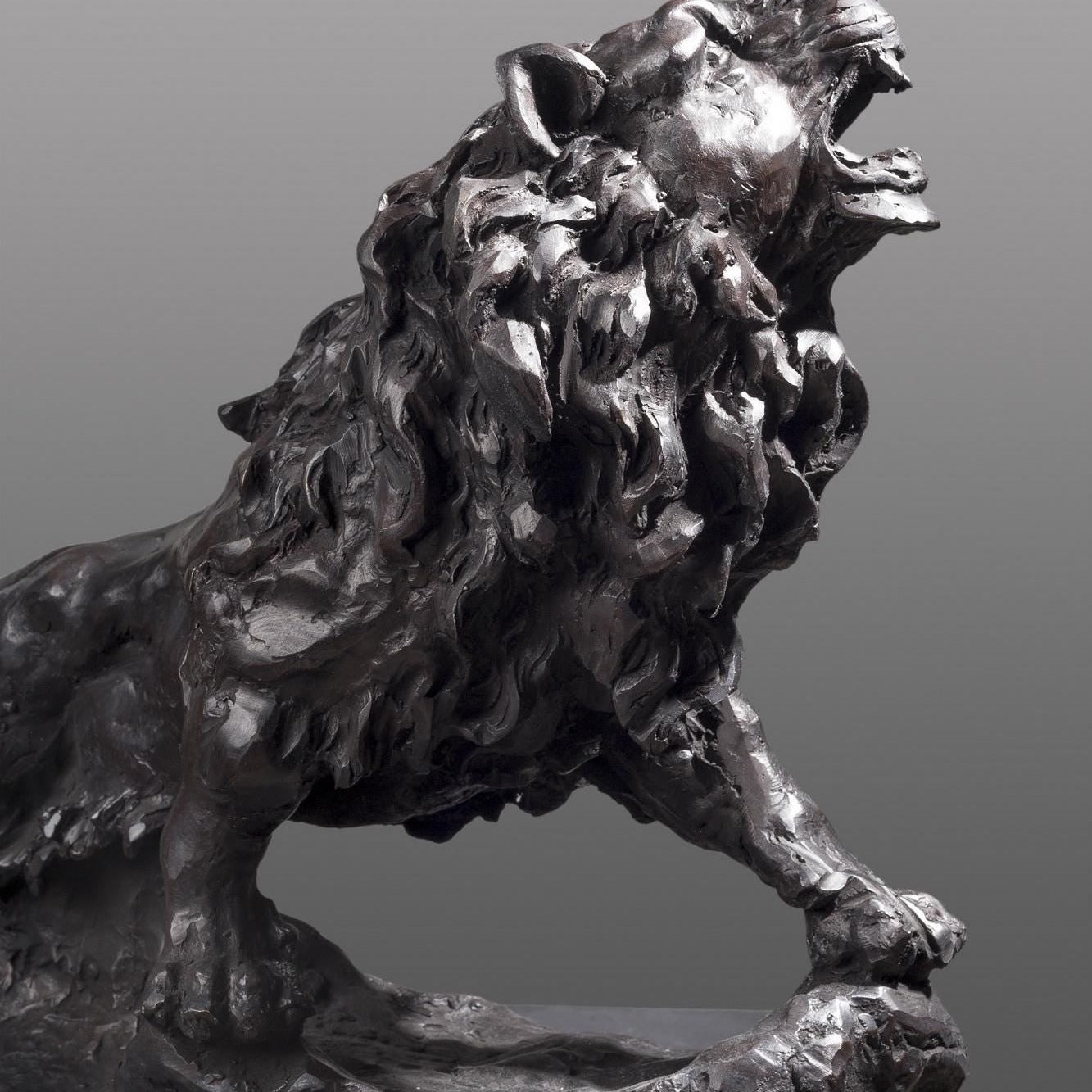 Large Bronze Lion Sculpture: Office Home Decor Centerpiece (22.44 Inches)