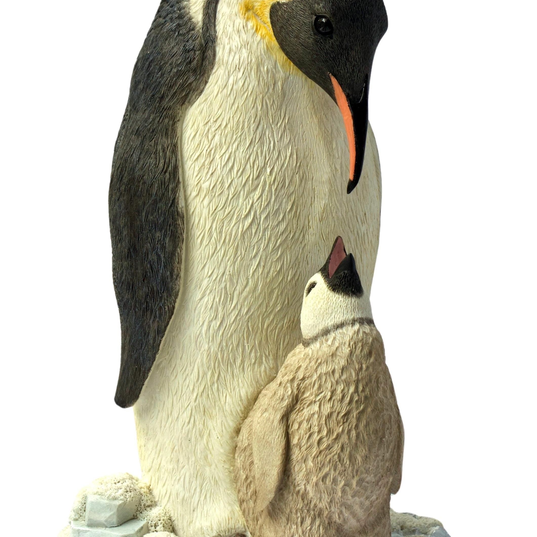 Penguin with Baby Penguin Statue