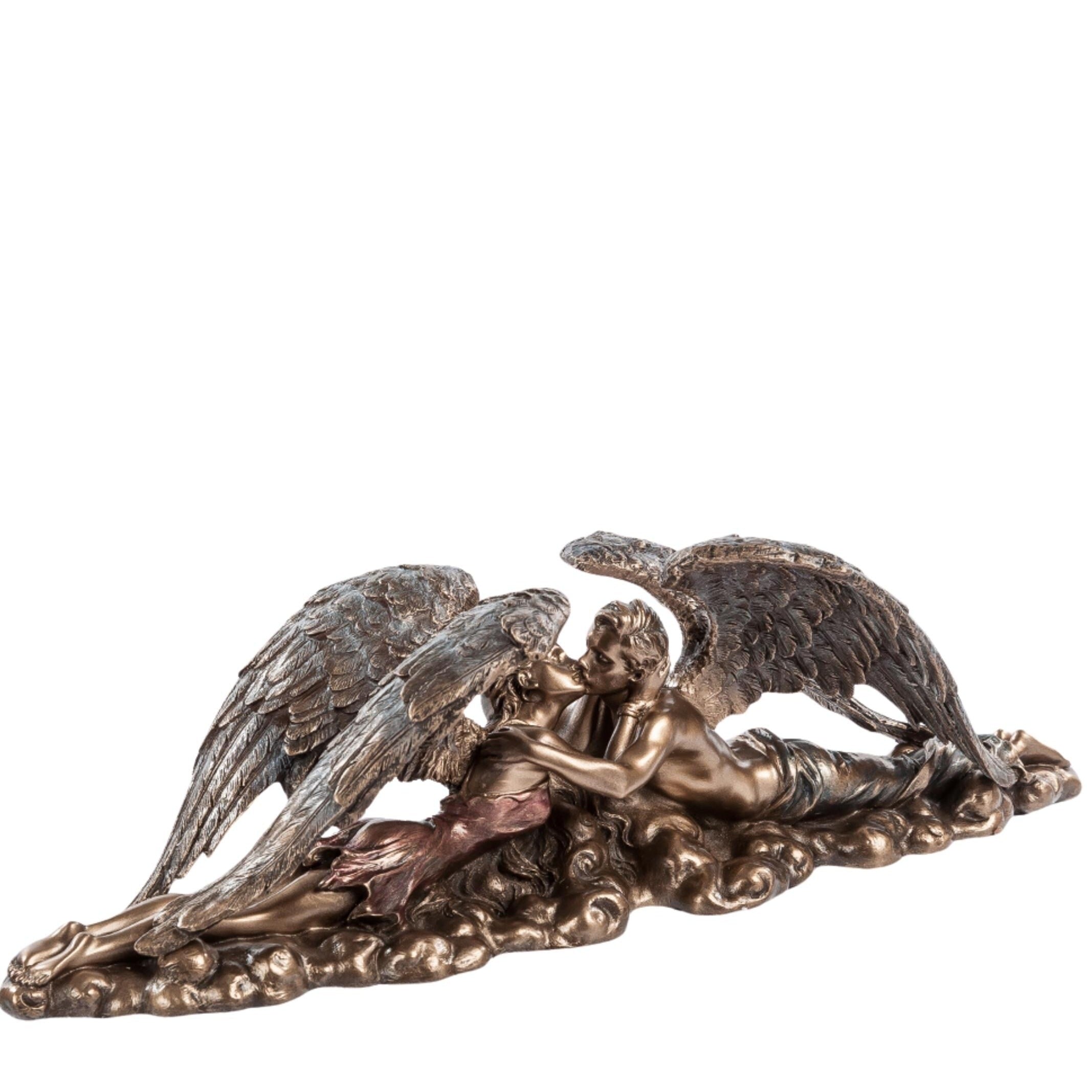 Kissing Angel Statue