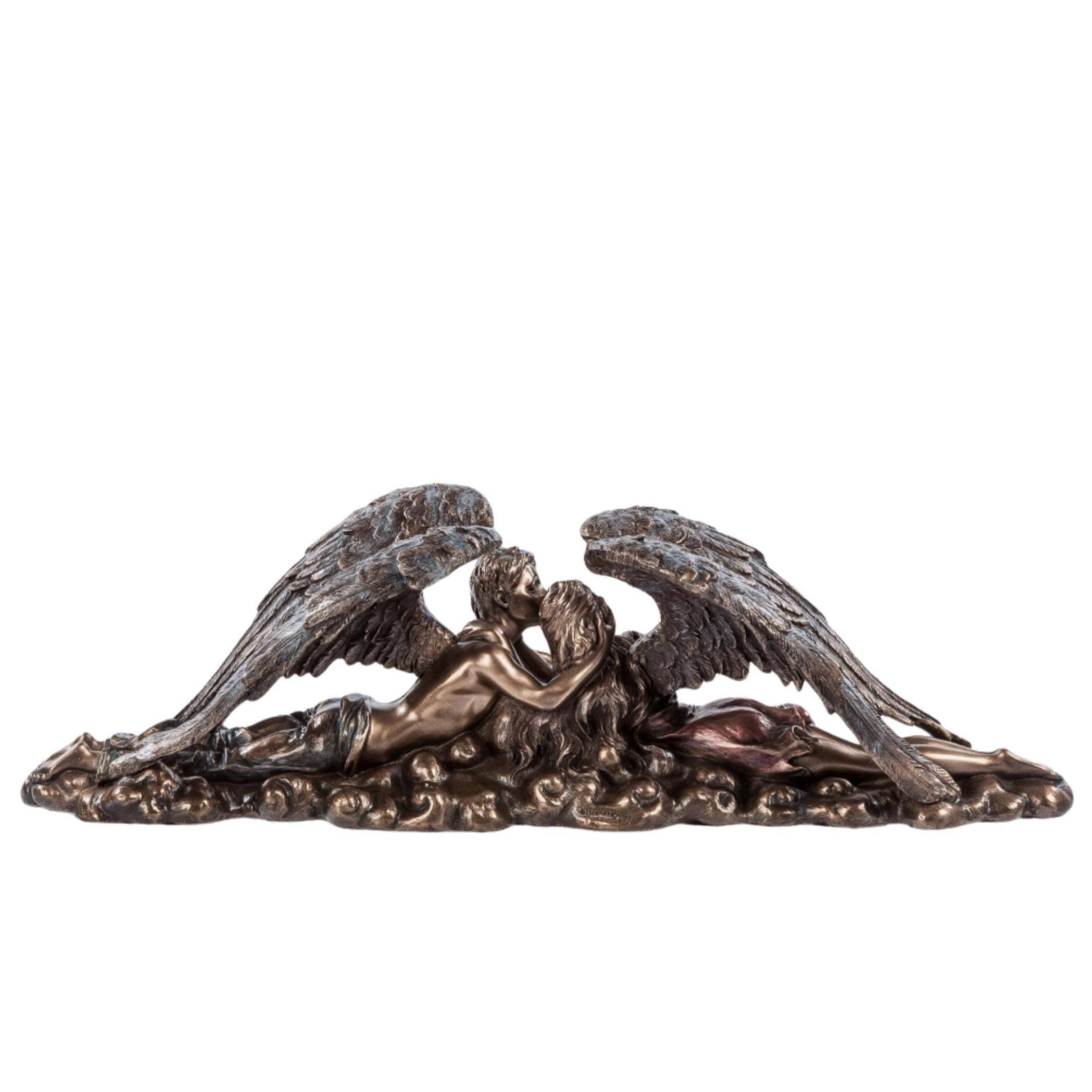 Kissing Angel Statue