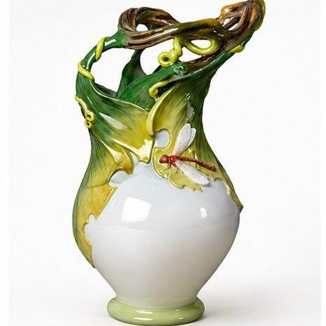 Dragonfly Porcelain Vase: Snapdragon Flower Decor